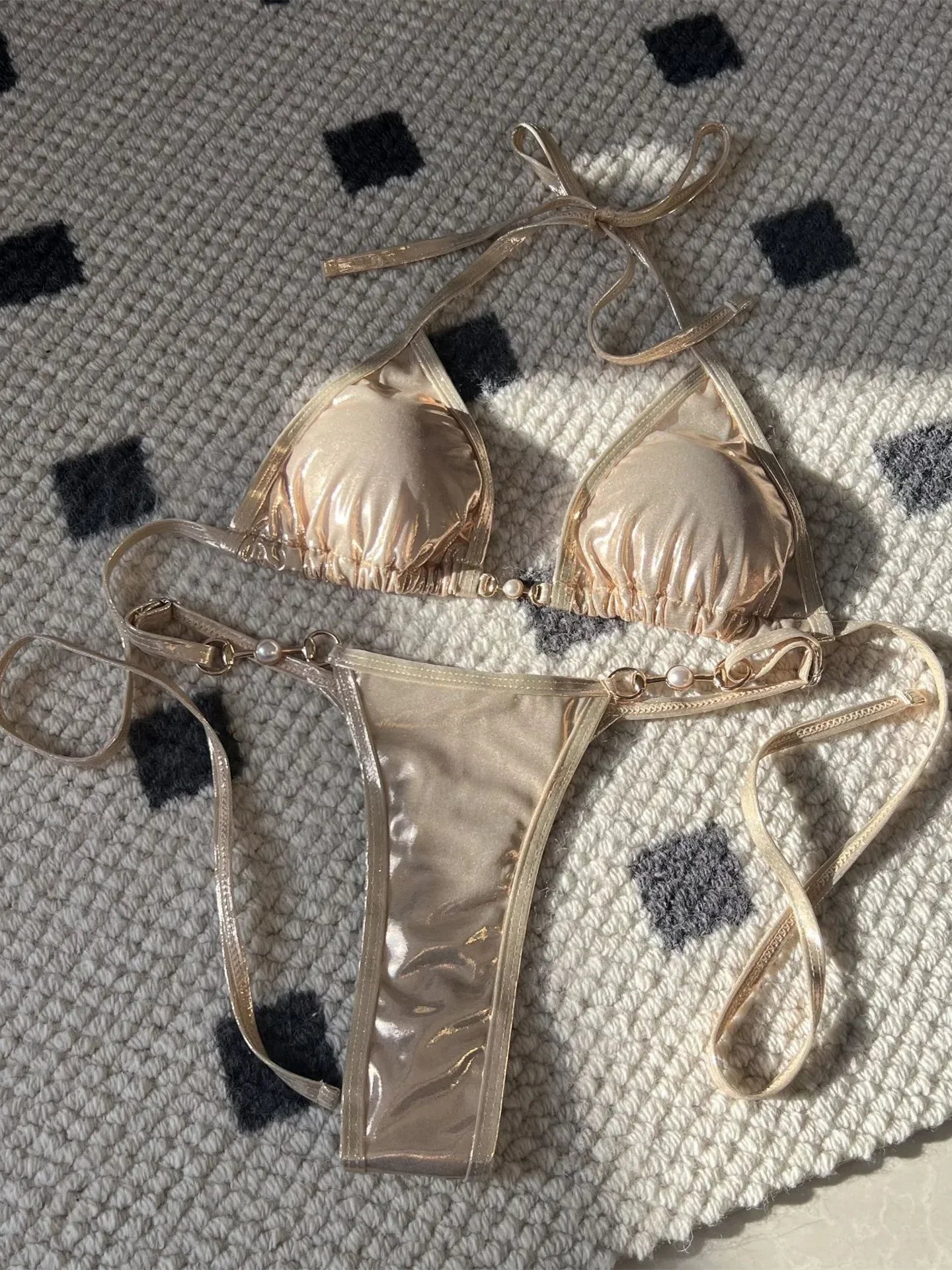 Shiny Bikini