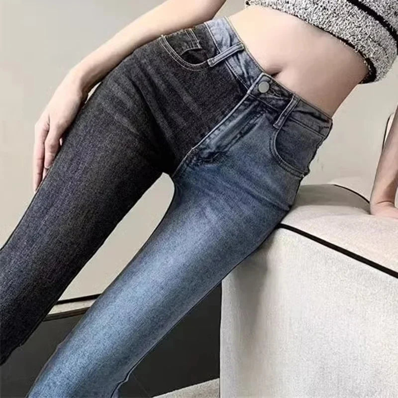 Women's Flared Jeans