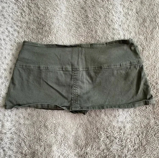 Low waist mini skirt